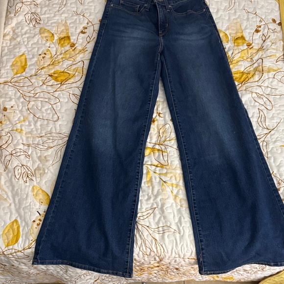 Levi's Dark Blue Flare Women's Jeans - Picture 1 of 3